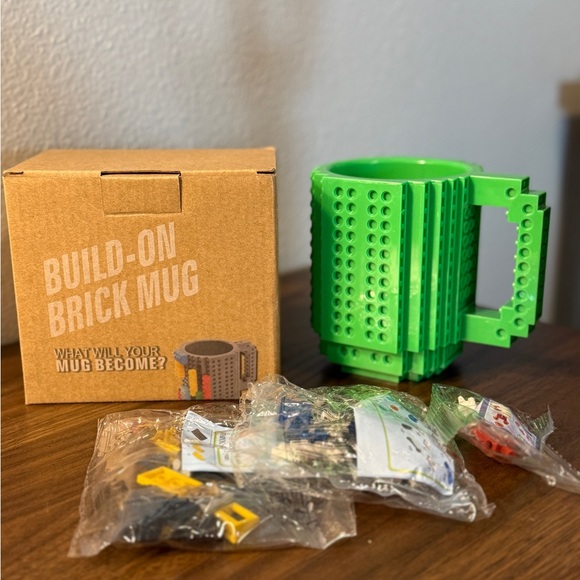 Green Build-On Brick Mug - Picture 1 of 2